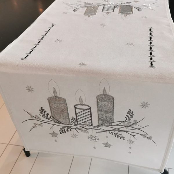 The Competitive Edge of a Christmas Tablecloth Manufacturer With In House Design