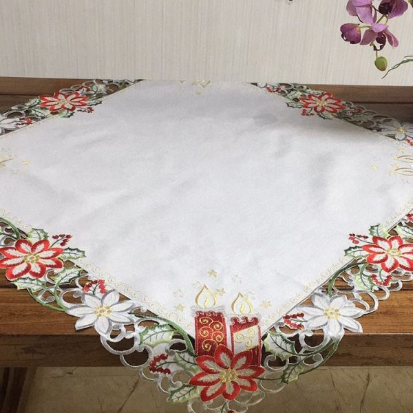 Why a Christmas Tablecloth Manufacturer Is Key to Consistent Product Quality